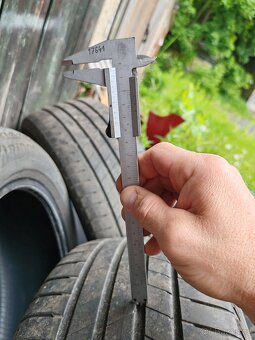 Letní pneu 225/45 r18 - 2