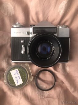 Fotoaparát Zenit E + pouzdro + krytka - 2