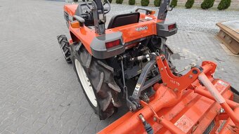 Malotraktor Kubota GT 23 4x4 (GL) - 2