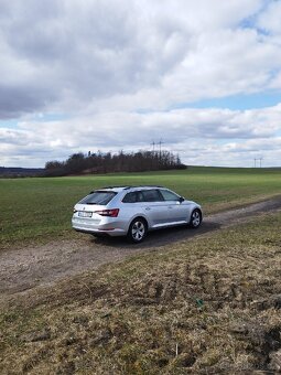 Skoda superb 3, combi ,dsg, diesel , 140 kw, 4x4 - 2