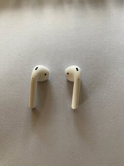 Apple Airpods 1 - 2