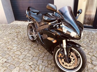 Na prodej: Yamaha YZF-R1 (2005) - 2