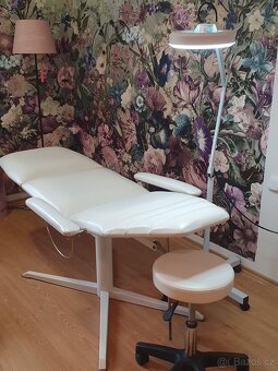 Kosmetické lehátko, lampa,stojan,taburet - 2