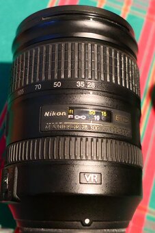 Nikon 28-300mm f/3.5-5.6 VR - 2