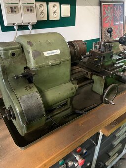 Soustruh tos Čelákovice typ mn-80 1961 - 2