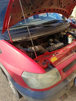 Ford transit 20di rok 2004 - 2