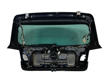 Páté dveře černá metalíza LC9X VW Golf 6 hatchback r.v. 2009 - 2