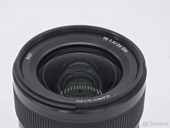 Sony 24mm f1.4 GM - 2