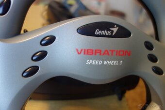 Herní volant s pedály  - Genius SpeedWheel 3 - 2