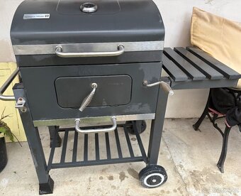 Tarrington House Zahradní gril na dřevěné uhli - 2