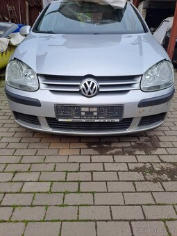 Předek vw golf5 - 2