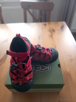 Dětské sandály Keen červené - 2