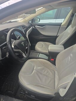 Tesla Model S85 Free Supercharger - 2