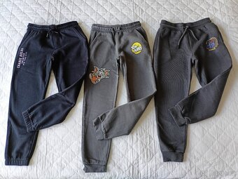 3x dětské tepláky uvnitř fleece, vel 134 - 2