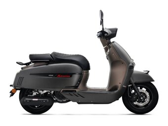 Skútr KEEWAY SIXTIES 125i - 2