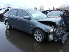 Mitsubishi Lancer - 2