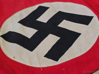 Trojcípá NSDAP vlajka - top stav - 2