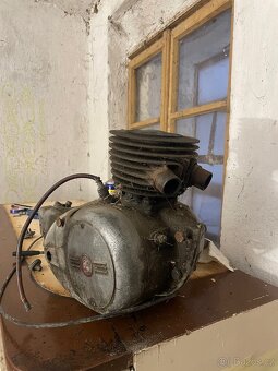 Motor čz 125t - 2
