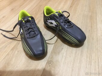 Kopačky Lotto vel. 33 - 2