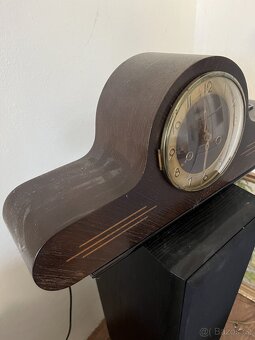 Staré krbové hodiny - 2