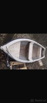 Loď - pramice + příslušenství - 2