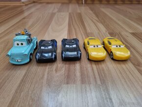 modely autíček z filmu Auta 1,2,3 - 2