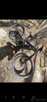 TREK horské kolo Slash 9.7 Black Olive/Carbon Smoke
- 2