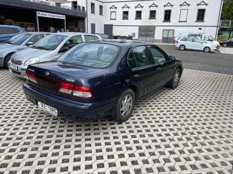 Nissan Maxima 3.0 - 2