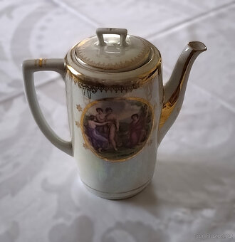porcelánová konvice s motivem podle Angeliky Kauffman - 2
