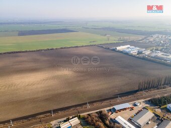 Prodej 3/4 komerčního pozemku, 12845 m², Poděbrady - 2