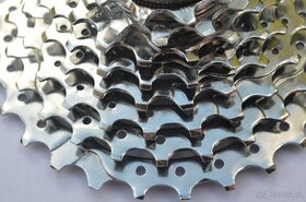 old school kazeta SHIMANO DEORE XT CS-M737 8 speed 11-28 MTB - 2