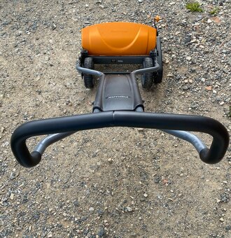 Vřetenová sekačka Fiskars StaySharp Max - 2