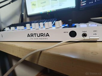 Arturia MiniLab 3 White - 2