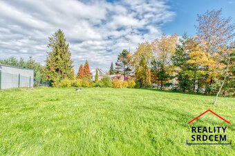 Prodej stavebního pozemku 4758 m2 v centru obce Doubrava - 2