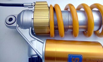 Moto Guzzi V85 TT zadní tlumič Öhlins - 2