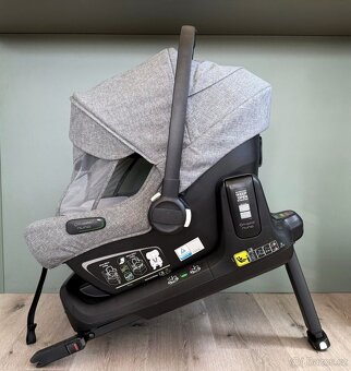 Bugaboo Turtle Air by Nuna Grey + Báze Isofix by Nuna - 2