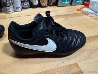 Dětské kopačky NIKE (vel. 33 EUR) - 2