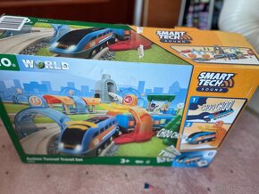 BRIO 33972 Smart Tech Sound Cestovní set s tunely - 2