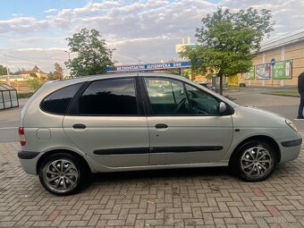 Renault Megan scenik - 2