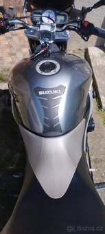 Suzuki GSR 600 - 2