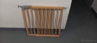 Ohrádka do dveří 71 cm x 75,6 - 110,4 cm - 2