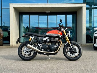 Nový Triumph Speed Twin 1200 RS - 2