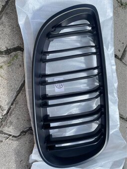 BMW E92 ledvinky matně černé - 2