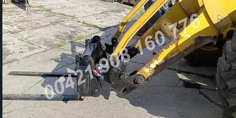 rychloupínač Komatsu wb, přední rychloupinak komatsu WB - 2