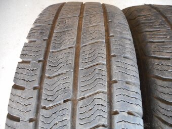 225/75R16C 121/120R - 2