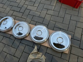 Volha Gaz 24, nové poklice - 2