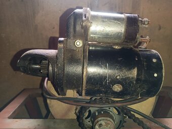 Startér na Bobcat - 2