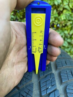 295/40 R20 106V Pirelly 2x6mm dot2019 zimní - 2