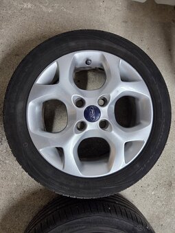 Alu kola Ford 6Jx15 ET47,5 + letní pneu Nexen 195/50 R15 - 2