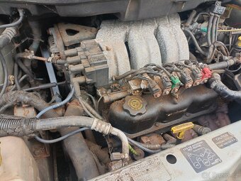 Prodám motor Chrysler 3.8 V6 - 2